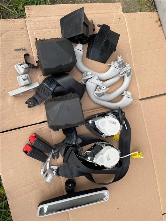 Volkswagen Passat B6 2.0 CR TDi Gyári Bontott Alkatrészei 95. kép