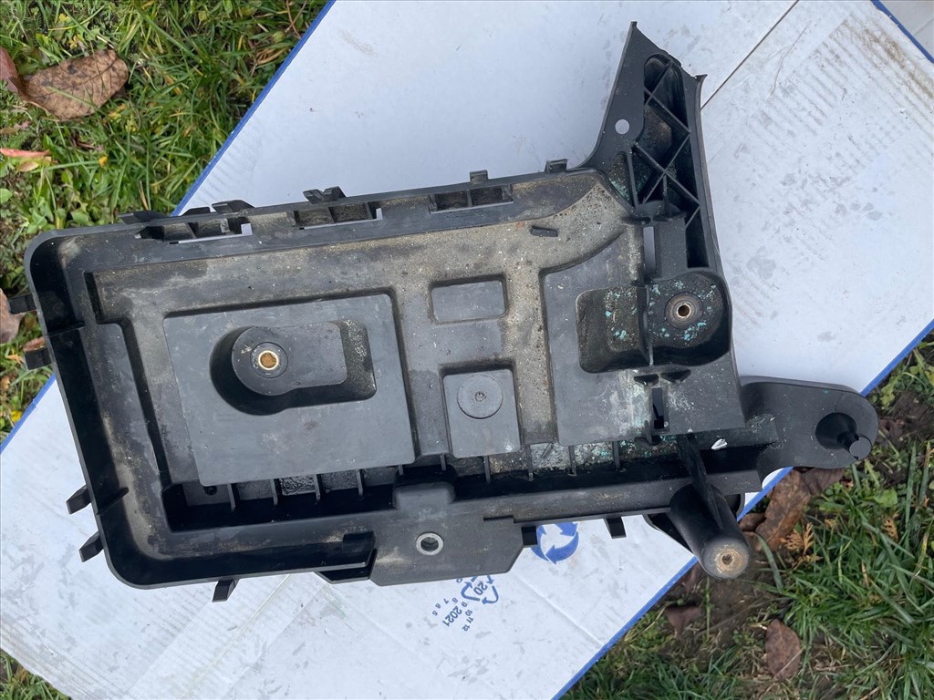 Volkswagen Passat B6 2.0 CR TDi Gyári Bontott Alkatrészei 98. kép