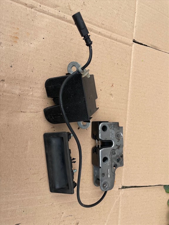 Volkswagen Passat B6 2.0 CR TDi Gyári Bontott Alkatrészei 99. kép