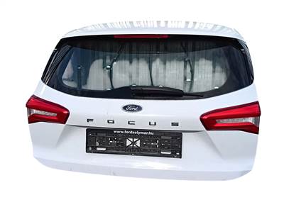 Ford Focus Mk4 csomagtérajtó csomagtér ajtó kombi 