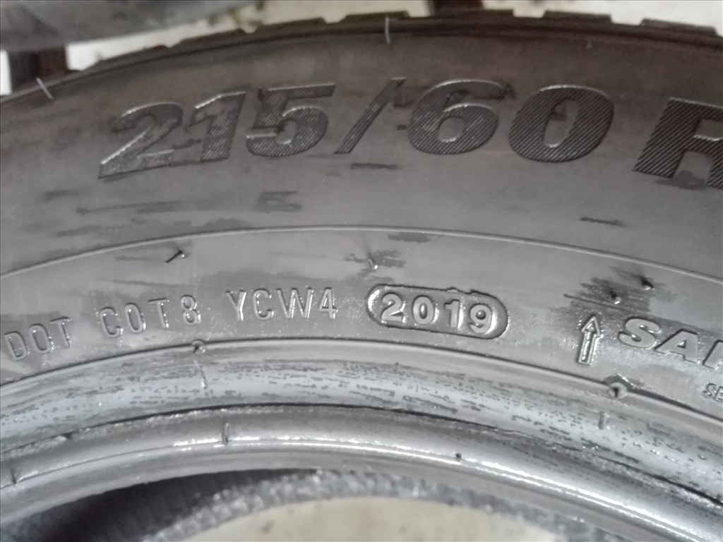 215/60R16 Kumho téli gumi garnitúra 215/60 r16 7. kép