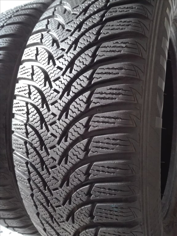 215/60R16 Kumho téli gumi garnitúra 215/60 r16 3. kép