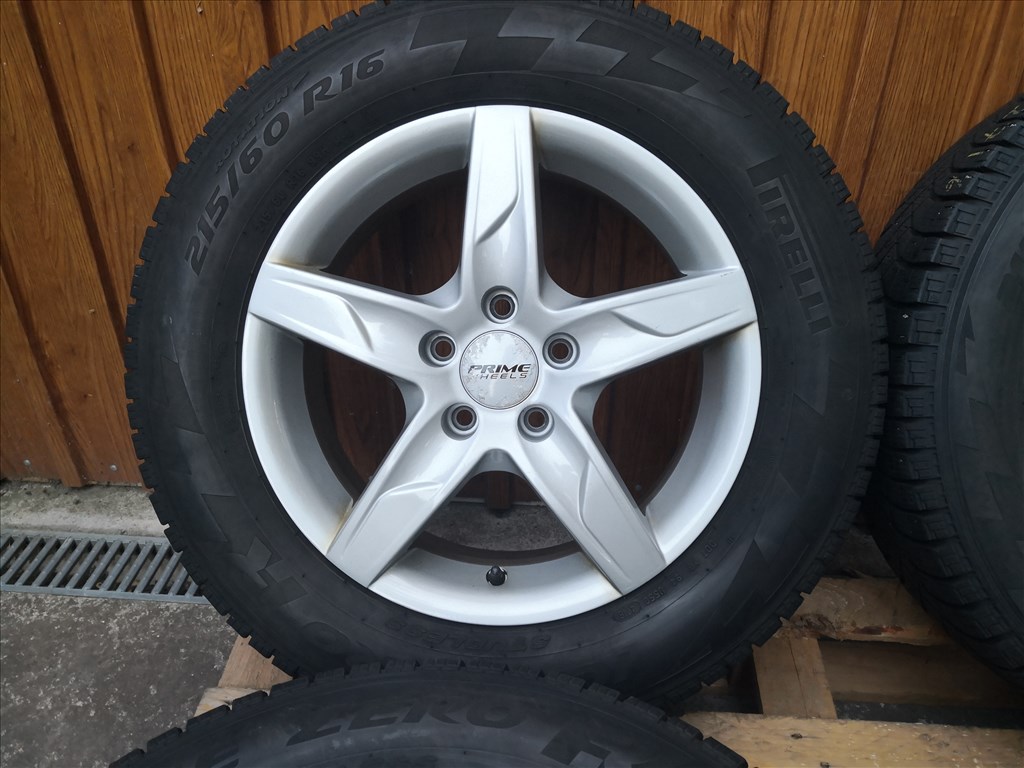  Passat, Superb, T4 16-os télikerék  2. kép