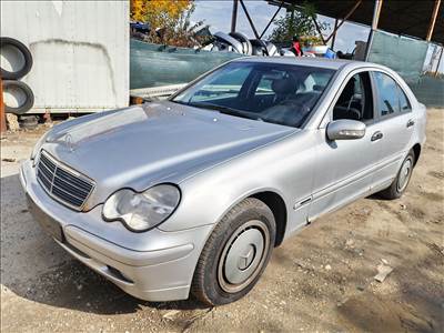 Mercedes C 220 W203 6 sebességes kézi váltó, 172624km-el eladó mbw2036seb c2202216vcdi