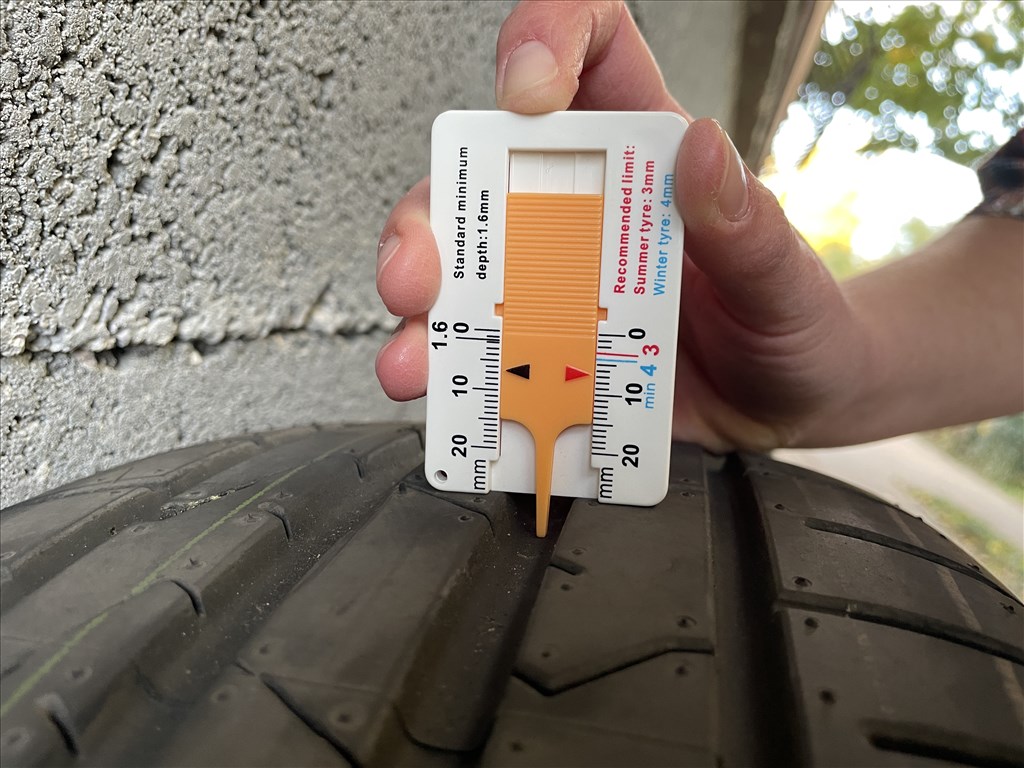  215/5517" újszerű Hankook nyári gumi gumi 3. kép