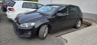 Volkswagen Golf VII (A7 Typ 5G) bontott alkatrészei