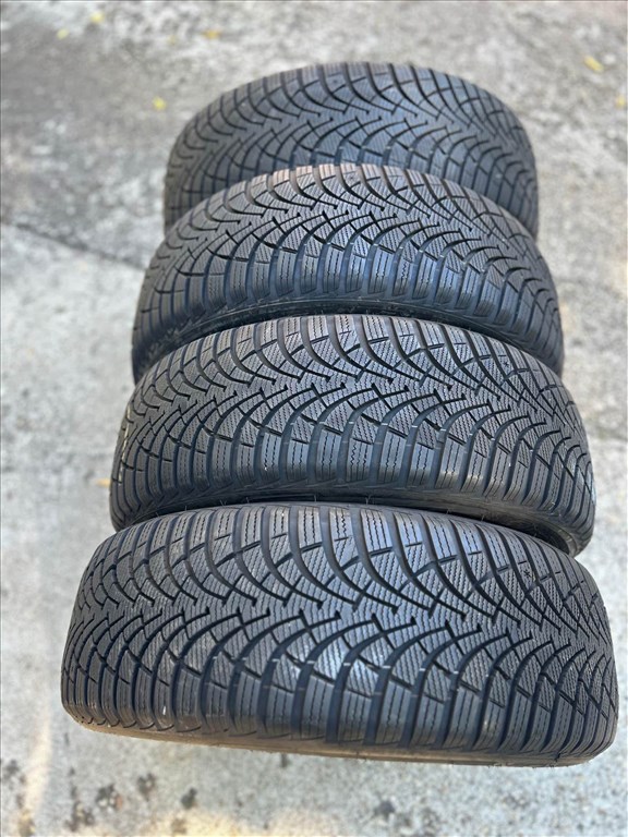 205/5516" újszerű Goodyear téli gumi 205/55 R16, 205/55 R16  4. kép
