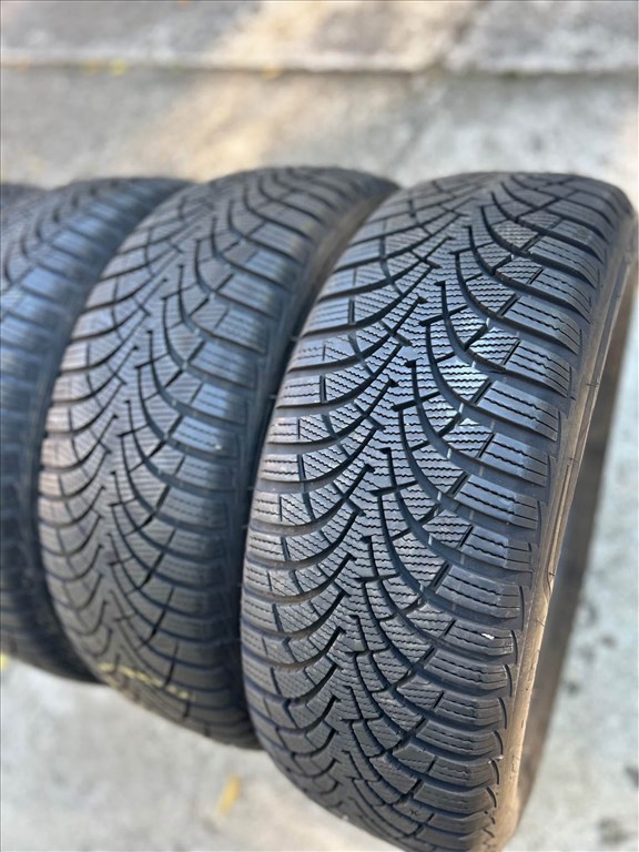  205/5516" újszerű Goodyear téli gumi 205/55 R16, 205/55 R16  5. kép