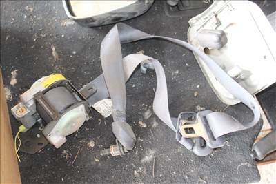 Toyota Land Cruiser (J9) jobb első biztonsági öv