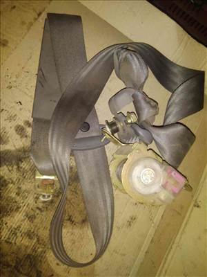 Mazda B2500 Jobb Hátsó Biztonsági Öv