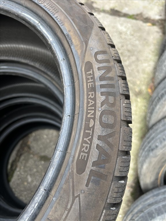  225/4517"UNIROYAL téli 4db újszerű 225/45R17, 225/45 R17 2. kép