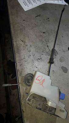 Volkswagen Transporter T5 Jobb Első Ajtó Zárszerkezet  Központizár Motor