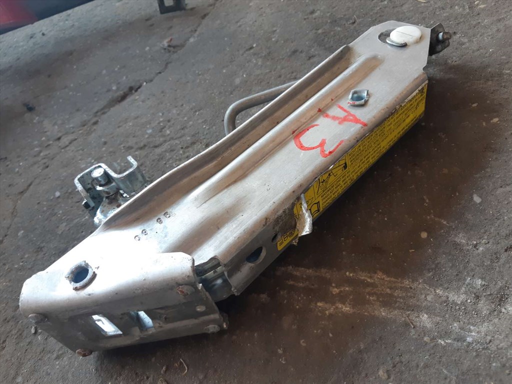 Audi A3 8L Emelõ 8L0 011 031 A 3. kép