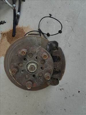 Ford Transit 06-13 Bal Első Csonkállvány Kerékaggyal  Féknyereg  ABS Jeladó