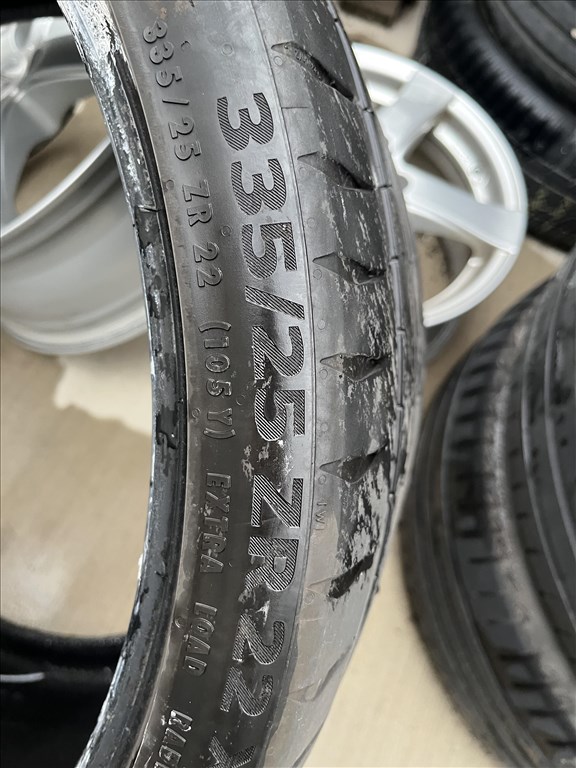  335/25ZR22" használt Continental nyári gumi(2db) 1. kép