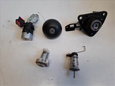 Dacia duster (HS) zárgarnitúra motorvezérlő nélkül