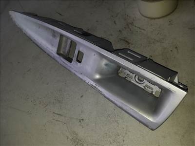 Mazda 2 DY 02-06 Bal Első Ablakemelő Kapcsoló Keret 3M71-A24185-B