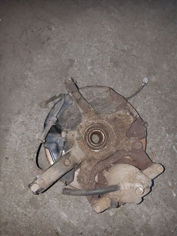 Suzuki Swift III 04-10 Jobb Elsõ Csonkállvány Kerékaggyal  Féknyereg  ABS Jeladó 1. kép