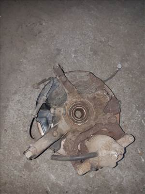 Suzuki Swift III 04-10 Jobb Első Csonkállvány Kerékaggyal  Féknyereg  ABS Jeladó