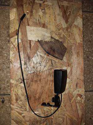 Opel Corsa E Hátsó Biztonsági Öv Csatlakozó