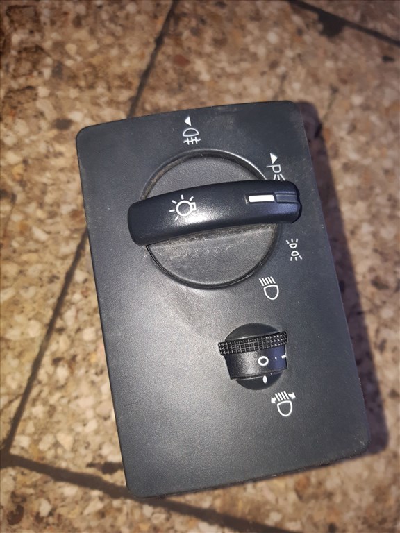 Ford C-Max Világítás Kapcsoló 7M5T 13A024 EA 1. kép