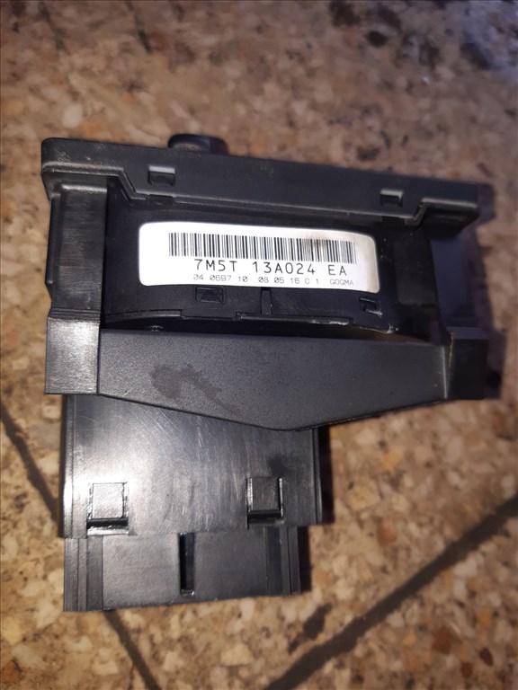Ford C-Max Világítás Kapcsoló 7M5T 13A024 EA 2. kép