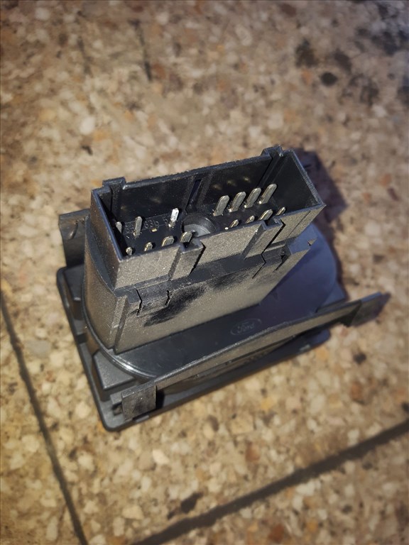 Ford C-Max Világítás Kapcsoló 7M5T 13A024 EA 3. kép