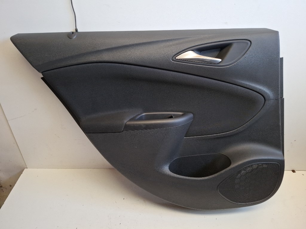 Opel Astra K kombi bal hátsó ajtókárpit 1. kép