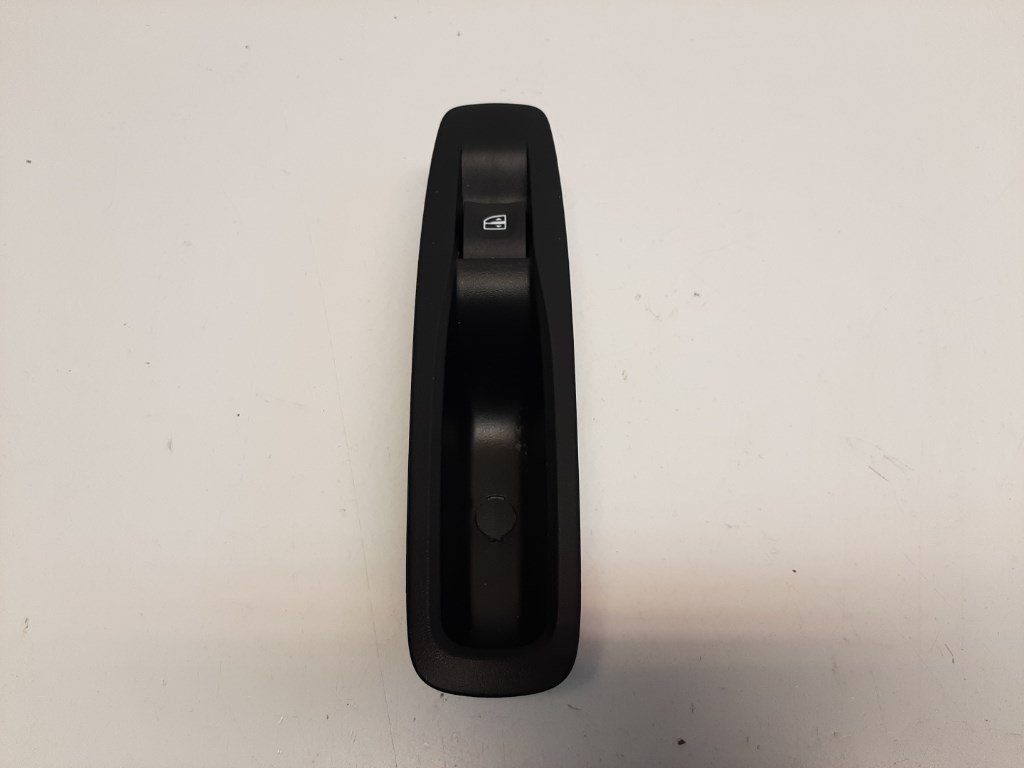 Renault Megane bal hátsó ablakemelõ kapcsoló 829507746R 1. kép