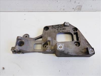 Skoda Octavia Scout  generátortartóbak 06F903143F
