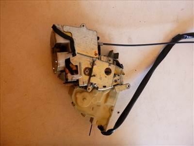 Toyota Yaris Verso bal hátsó ajtózár