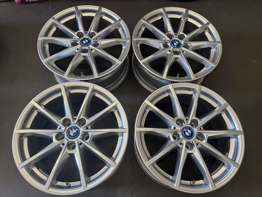  5x112 lyukosztású 7,5JJ 17" újszerű (gyári felni)  1. kép