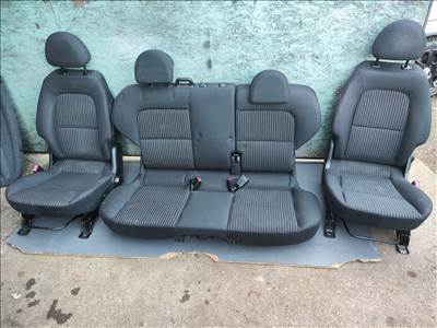 Mitsubishi Colt V ülés szett