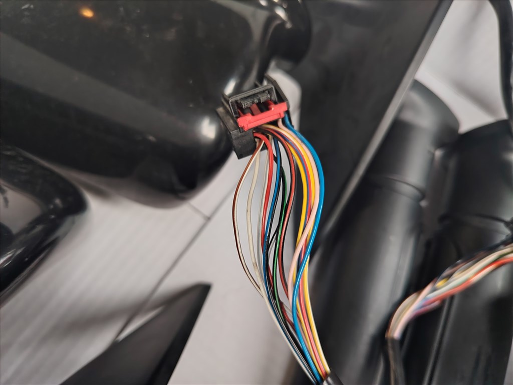 Audi A6 (C6 - 4F) visszapillantó tükör  2. kép