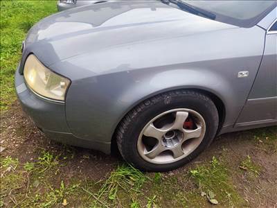 Audi A6 C5 sárvédő jobb és bal oldali Ly7l szürke 