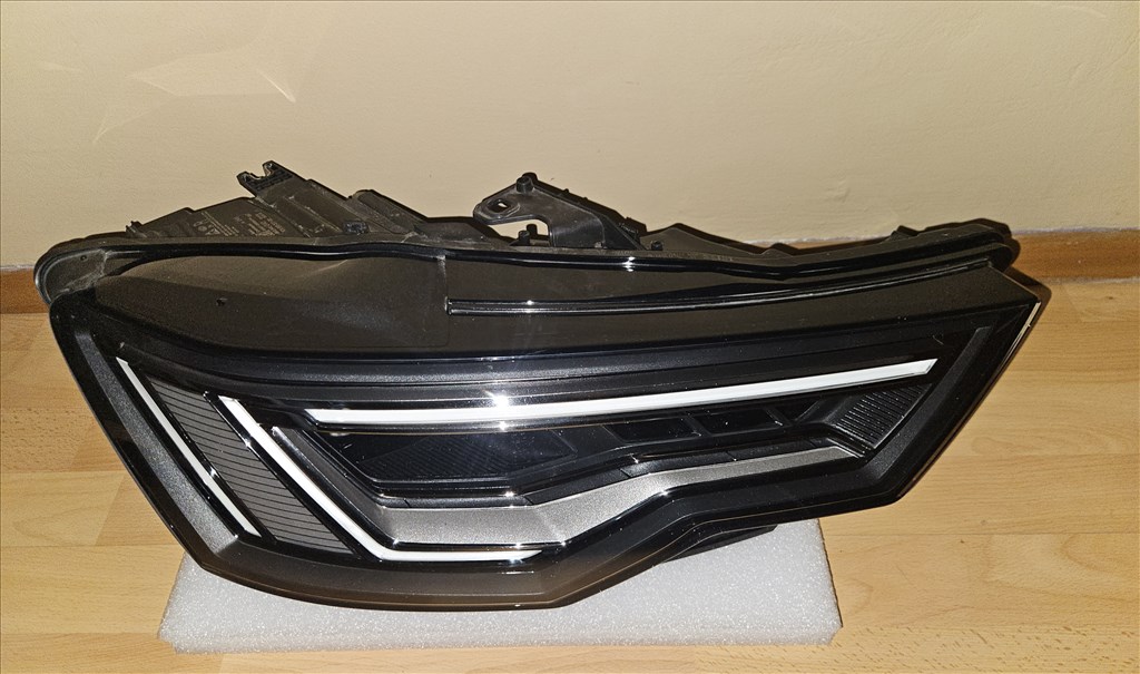 Audi A6 (C8-4K) jobb első fényszóró 4K0941040 2. kép