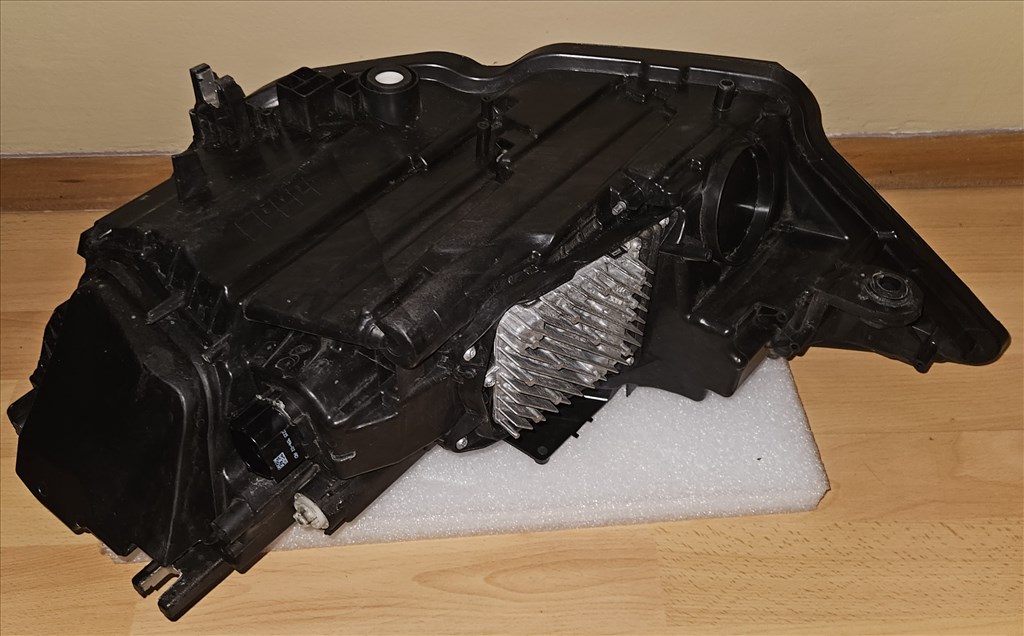 Audi A6 (C8-4K) jobb első fényszóró 4K0941040 3. kép