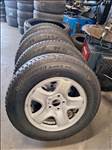  16" TOYOTA RAV4 lemezfelni téli gumival