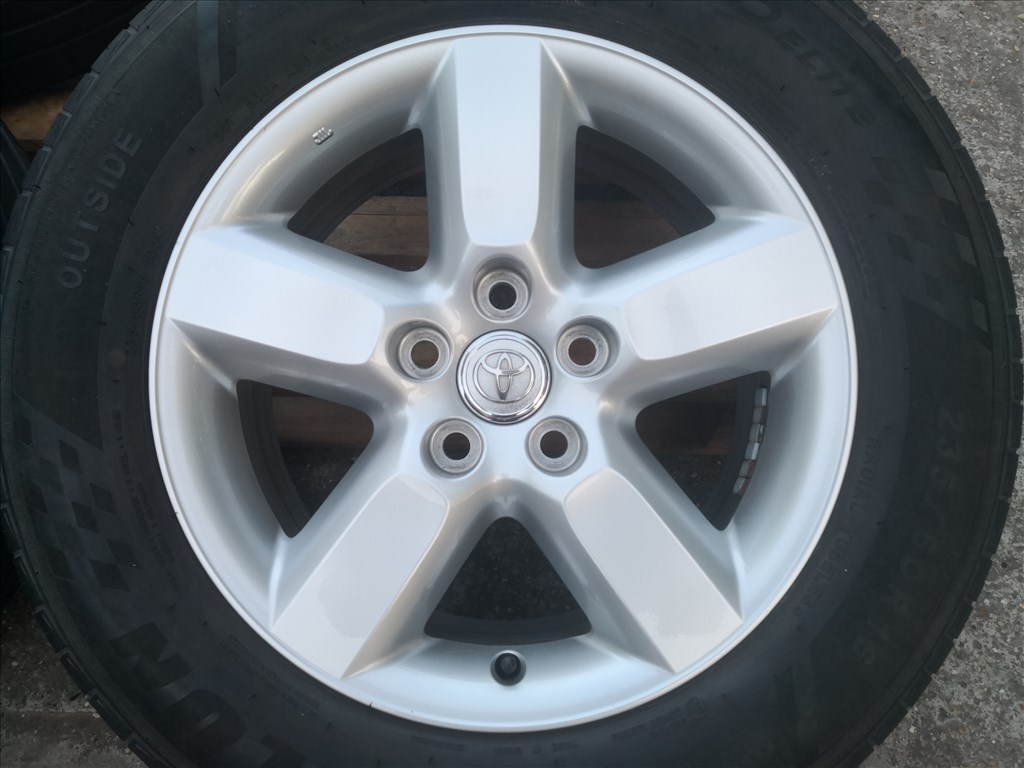 Toyota 16-os gyári alufelnik 5x114.3-as lyukosztású 4. kép
