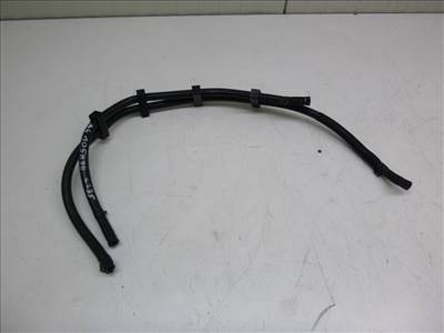 Audi A4 (8E B6) üzemanyagcső