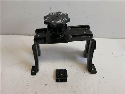 Audi A4 (8K B8) pótkerék leszorító 8K0802715A