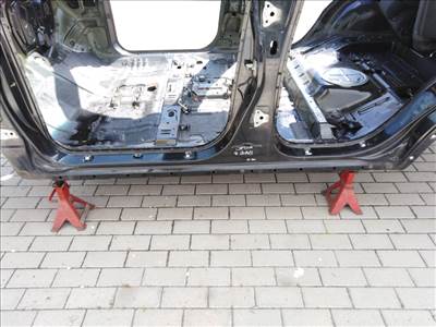 Chevrolet Captiva bal küszöb