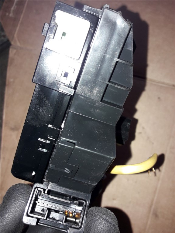 Ford Focus II Légzsák Átvezetõ Szalag 4M5T-14A664-AB 3. kép