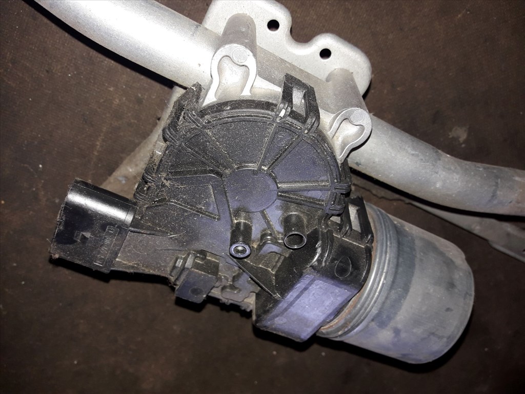 Opel Astra H Elsõ Ablaktörlõ Motor ቛõ Ablaktörlõ Mechanika 132 71 686 4. kép