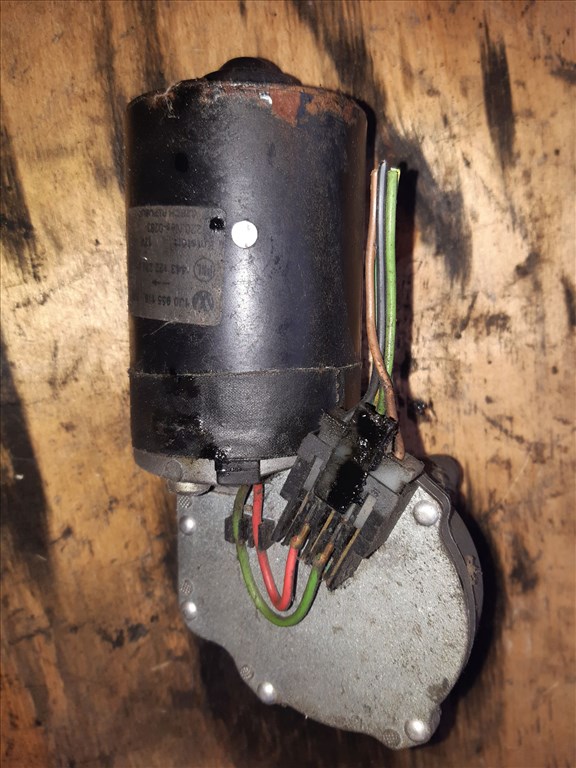 Volkswagen Transporter T4 96-03 Elsõ Ablaktörlõ Motor 1J0 955 119 2. kép