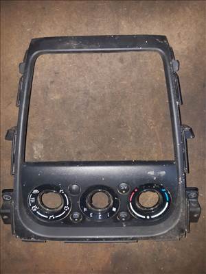 Suzuki SX4 Középkonzol Keret