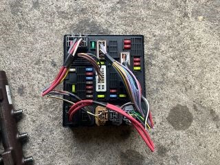 RENAULT FLUENCE (L30) Biztosítéktábla Motortér 1. kép