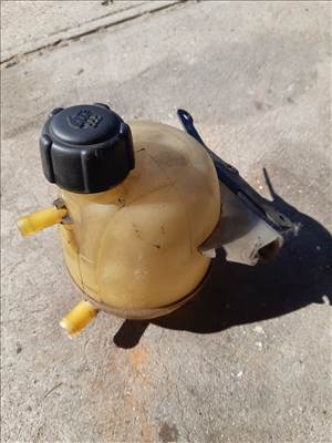 Suzuki Grand Vitara 05- Kiegyenlítő Tartály 7700 836 316