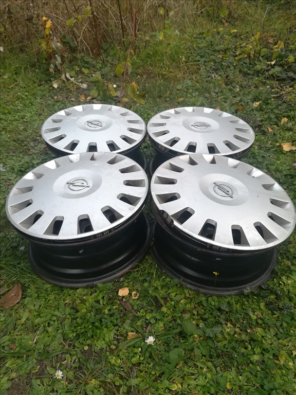  4x100 lyukosztású 5,5JJ 14" használt (gyári felni) lemezfelni 1. kép