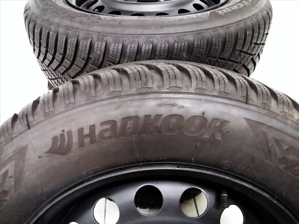 Eladó gyári Suzuki SX-4 R15 lemezfelnik, rajta újszerű 195/65 Hankook téli gumi garnitúra 4. kép